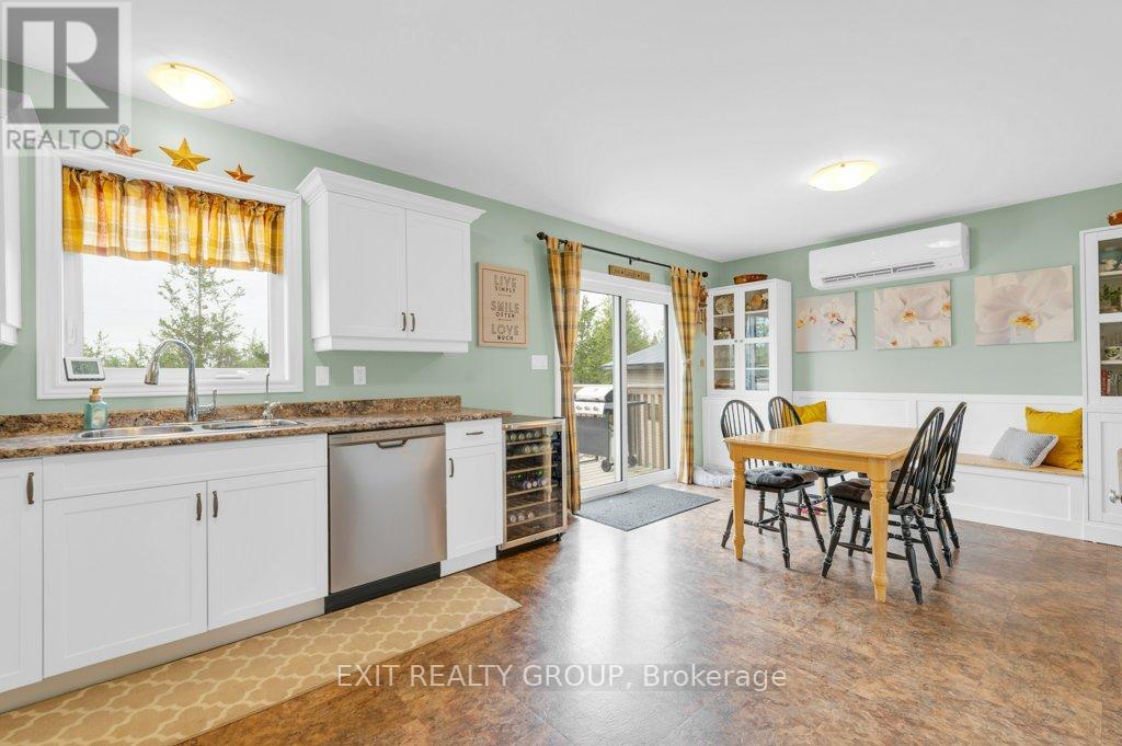 Photo 12 of 2073 Shannon Road, Tyendinaga ON