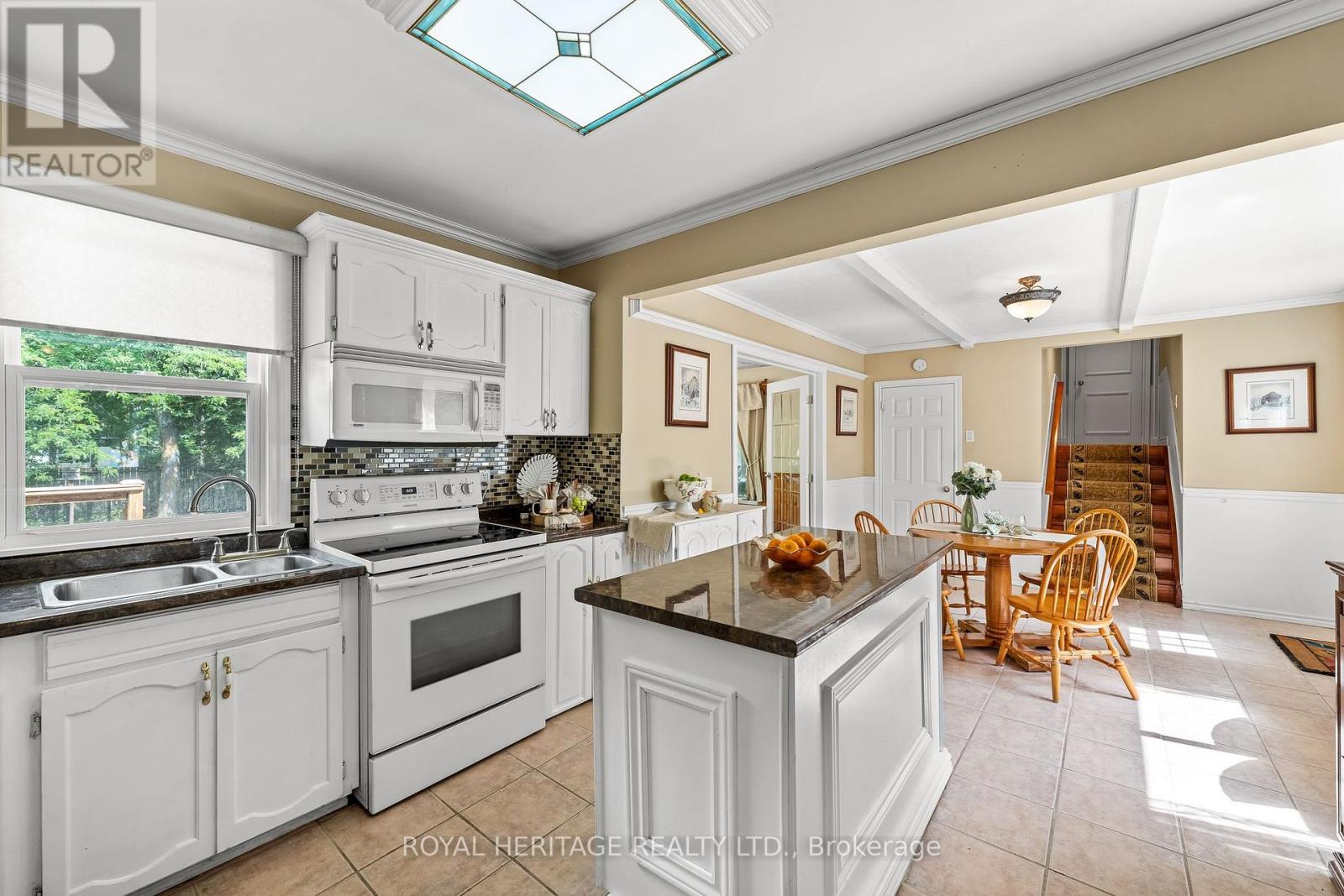 Photo 18 of 93 Ontario Street, Brighton ON