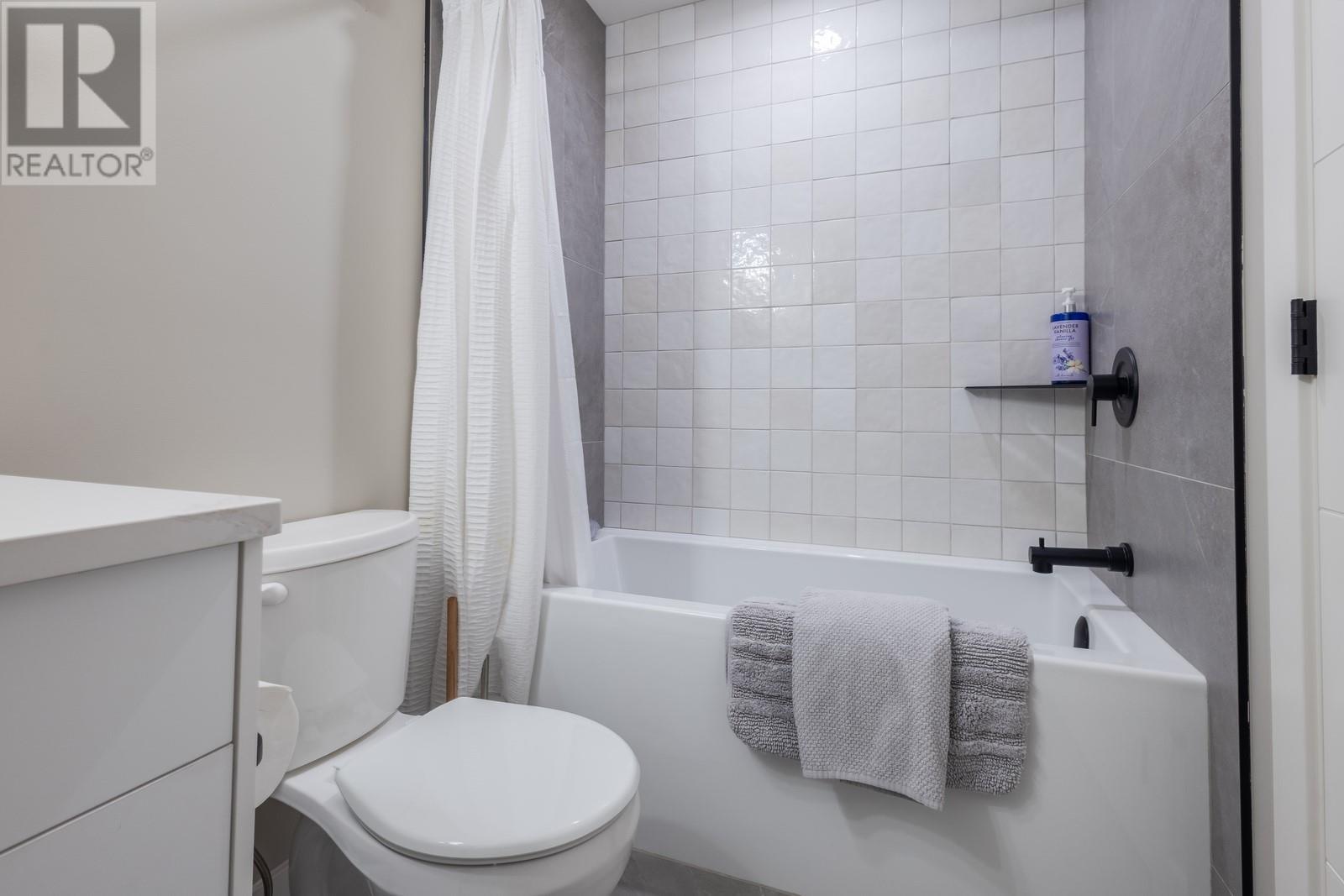 3220 Hilltown Drive Unit# 20, Kelowna