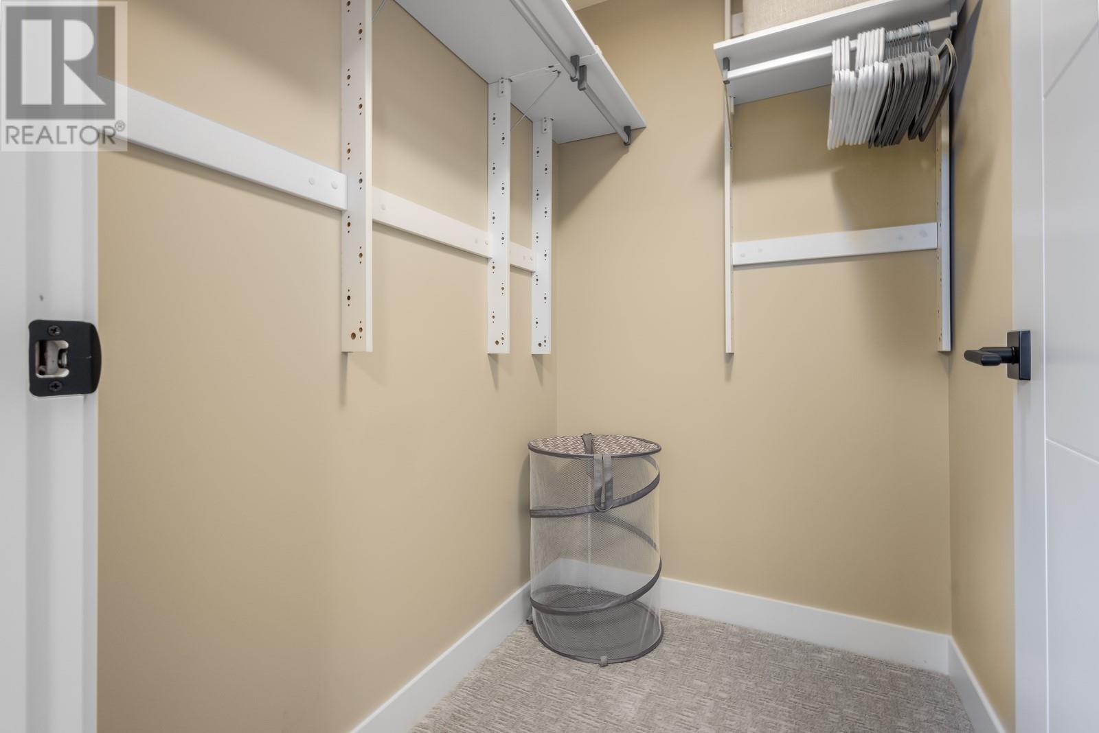 3220 Hilltown Drive Unit# 20, Kelowna