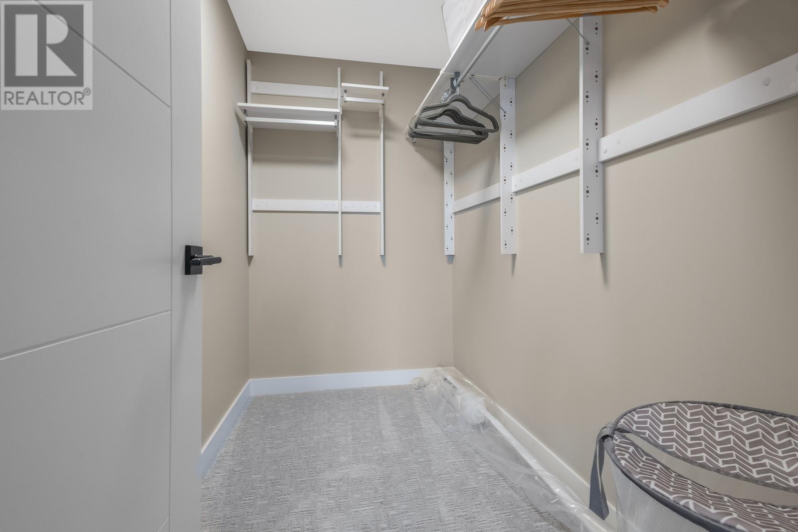 3220 Hilltown Drive Unit# 20, Kelowna