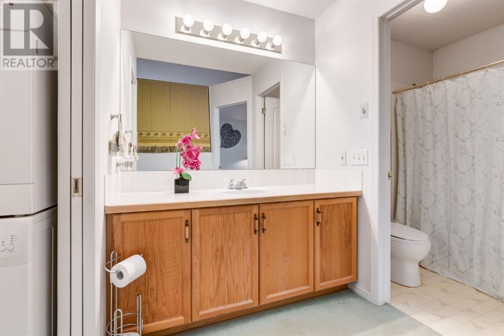 Single Family House for Sale in   Sirocco Drive SW Signal Hill Calgary 