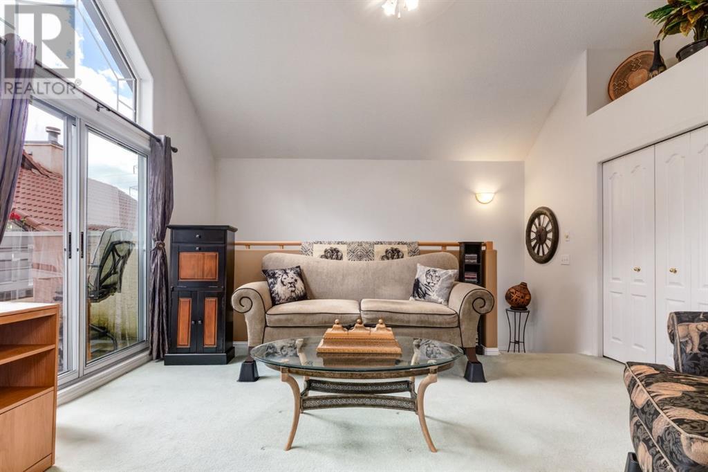 Single Family House for Sale in   Sirocco Drive SW Signal Hill Calgary 