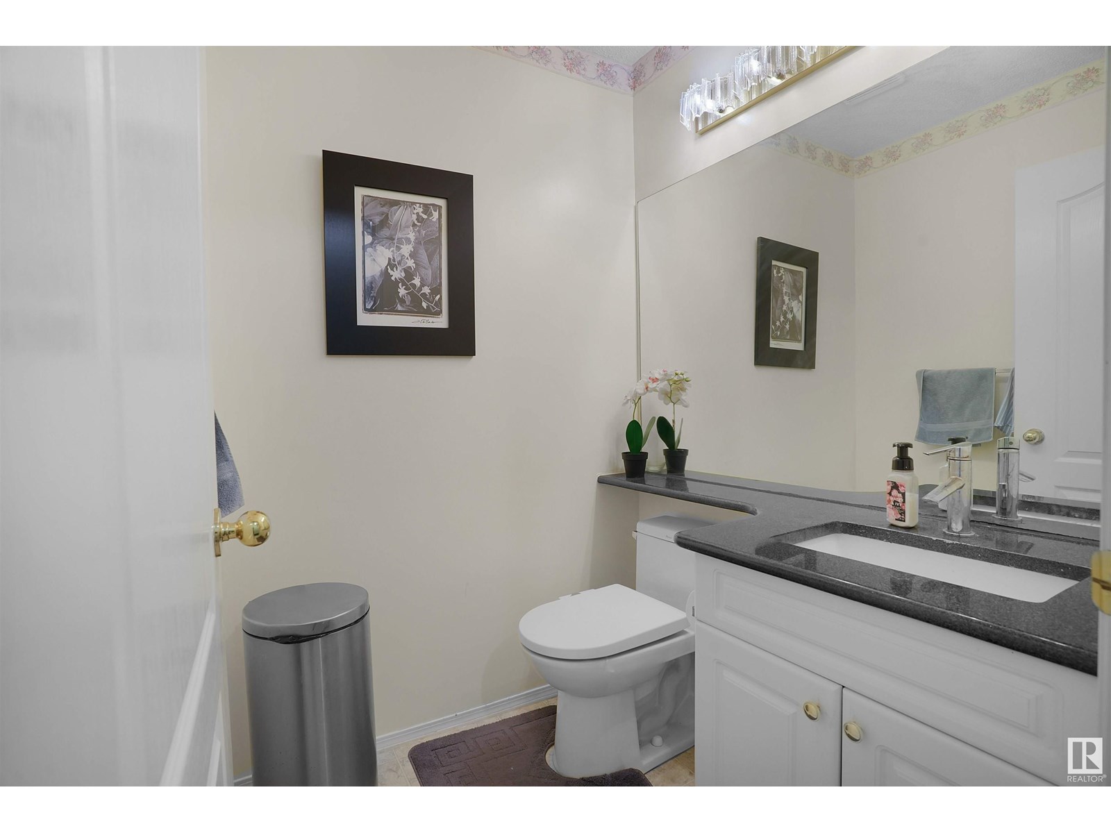 Photo 30 of 2715 44 A Av Nw, Edmonton AB
