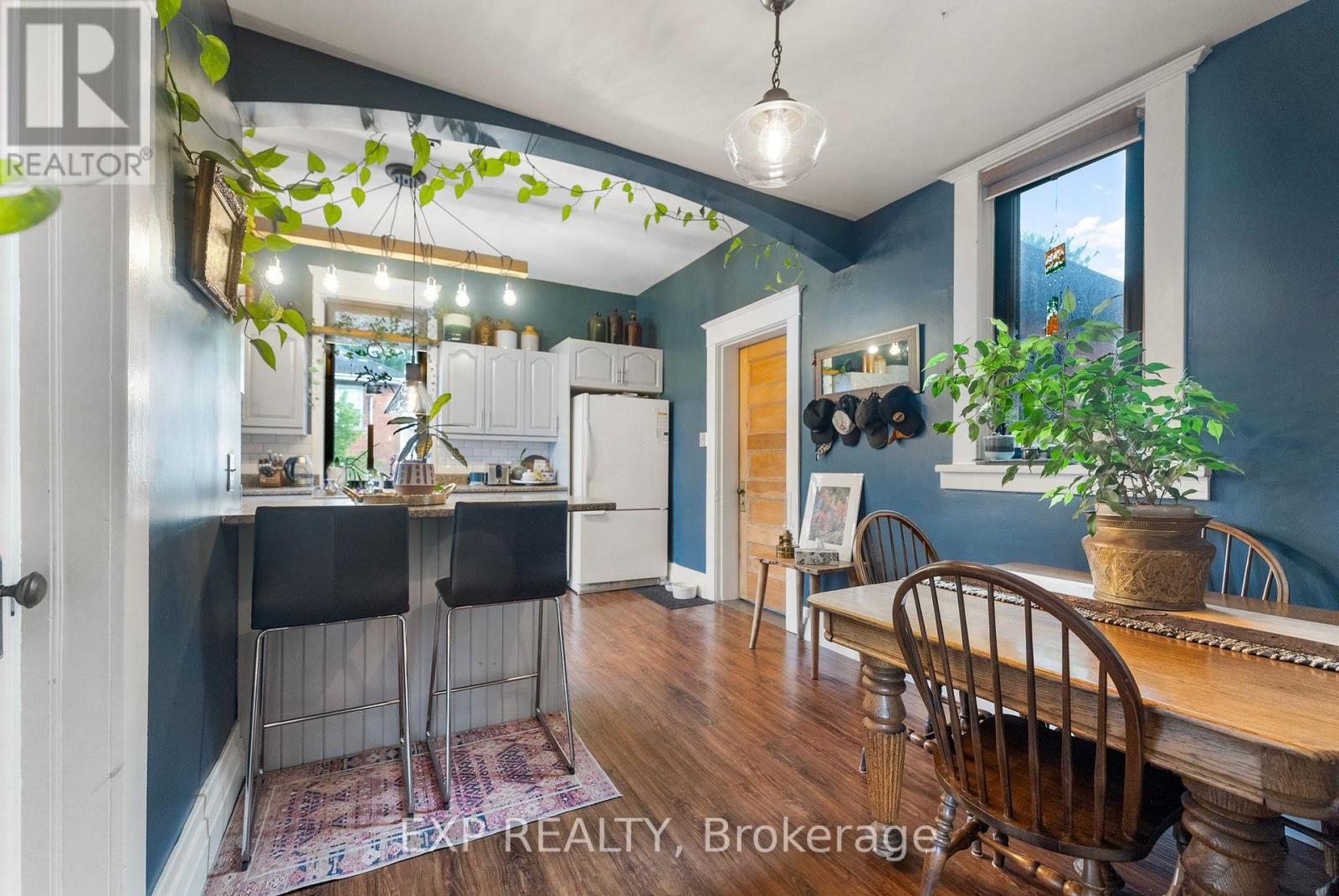 Photo 18 of 48 Hall Avenue E, Renfrew ON