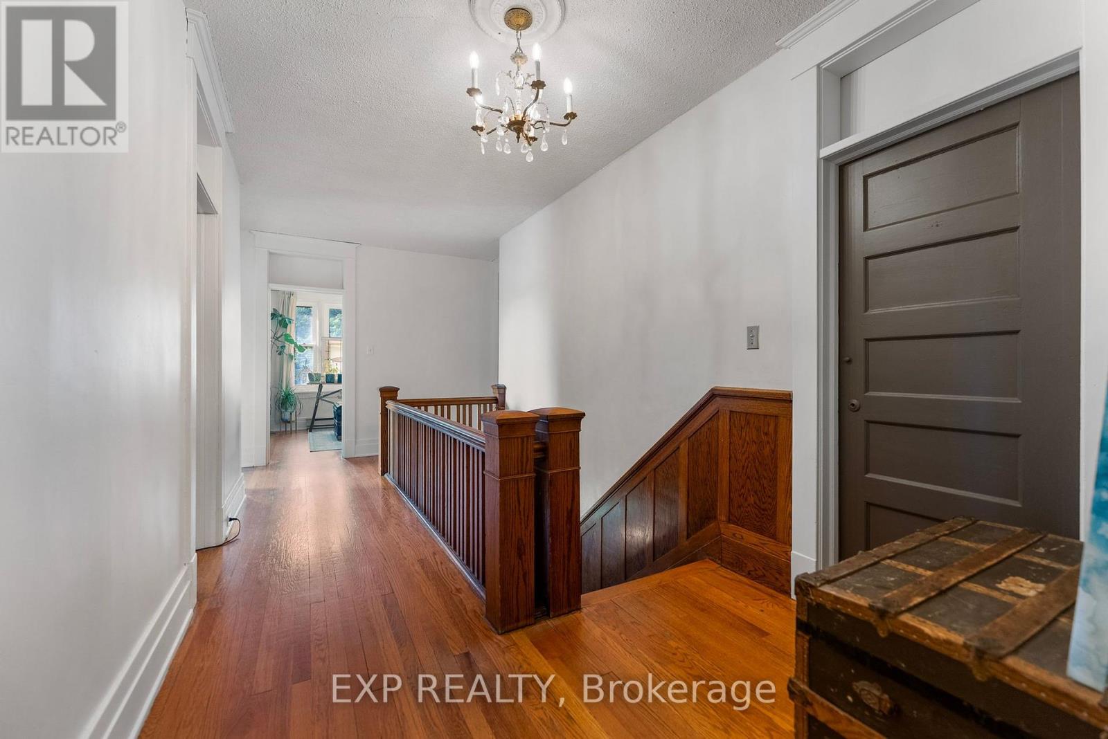 Photo 25 of 48 Hall Avenue E, Renfrew ON