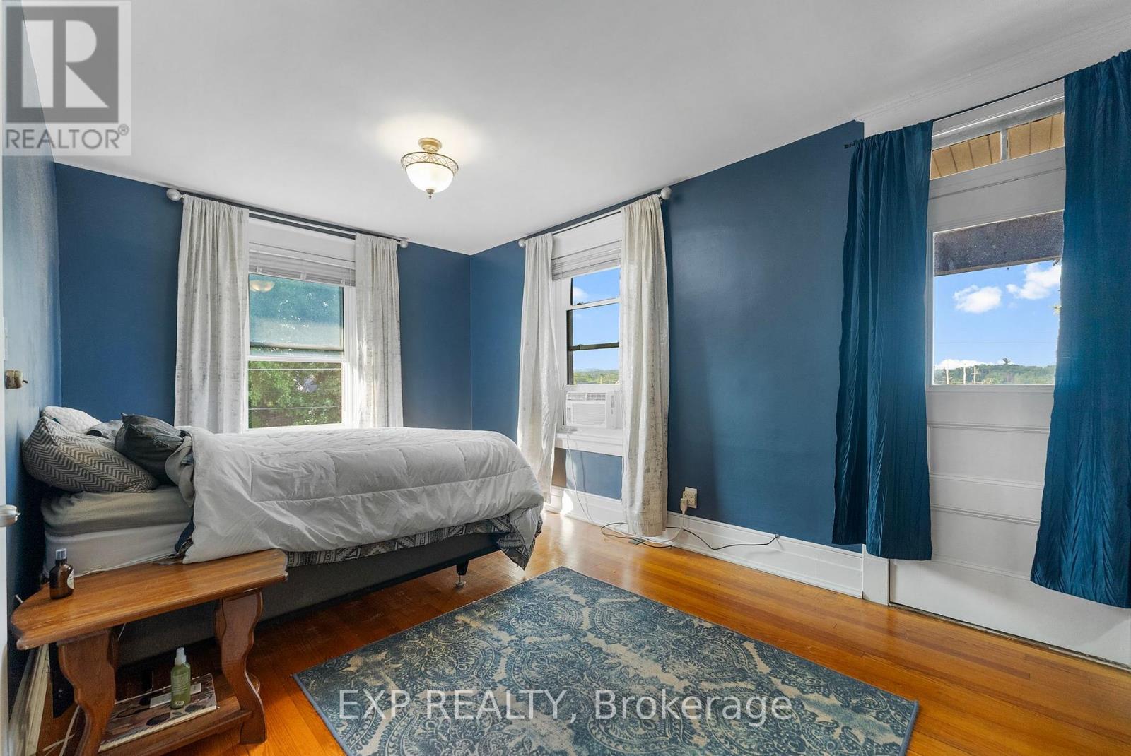 Photo 28 of 48 Hall Avenue E, Renfrew ON
