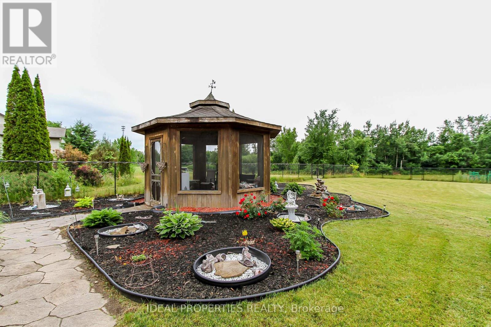 Photo 21 of 208 Pine Ridge Drive, Beckwith ON
