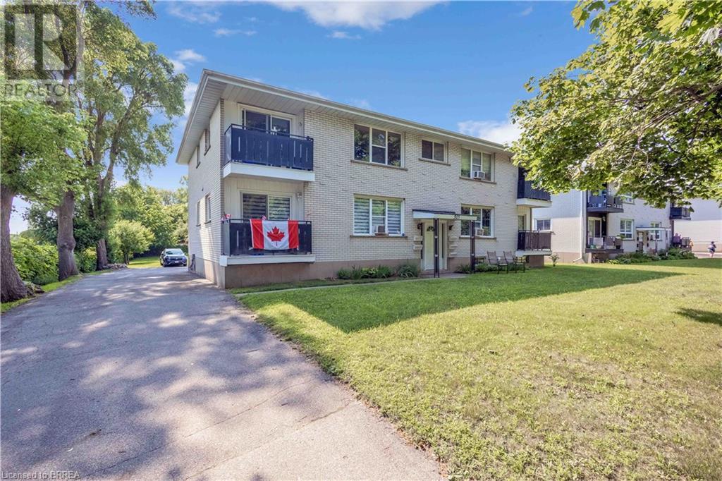 Photo 20 of 503 West Street, Brantford ON