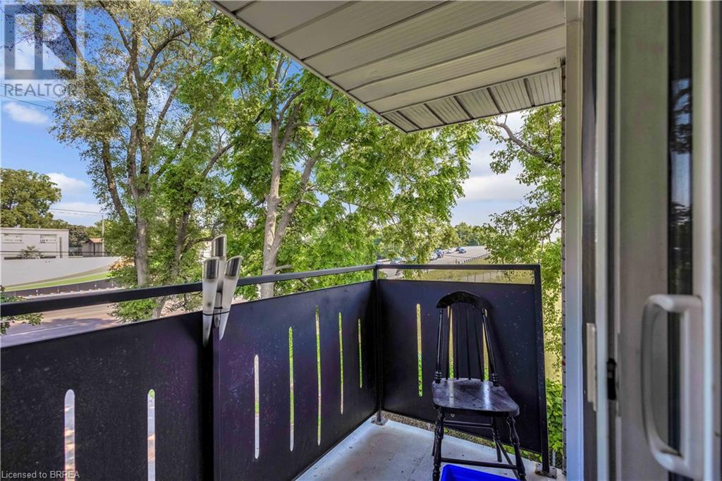 Photo 16 of 503 West Street, Brantford ON