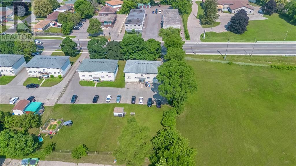 Photo 23 of 503 West Street, Brantford ON
