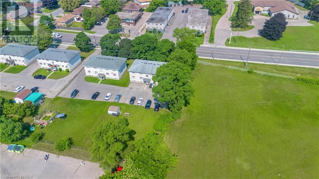 Photo 6 of 503 West Street, Brantford ON