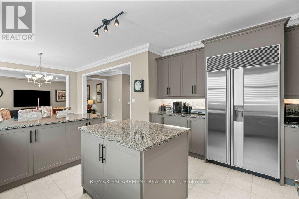 Photo 41 of 1560 Rixon Way, Milton ON