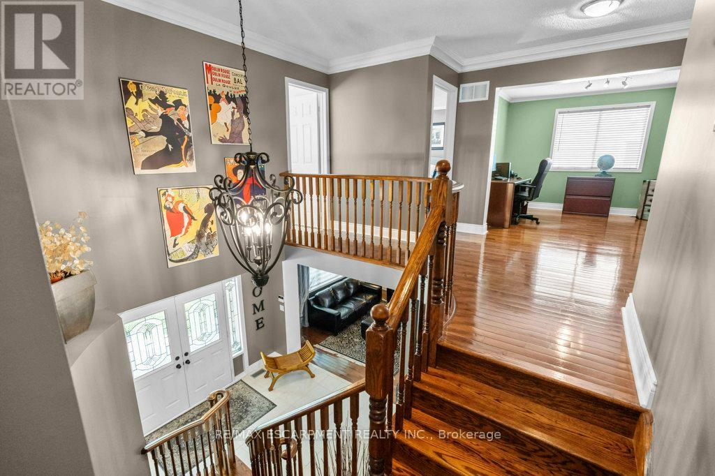 Photo 19 of 1560 Rixon Way, Milton ON