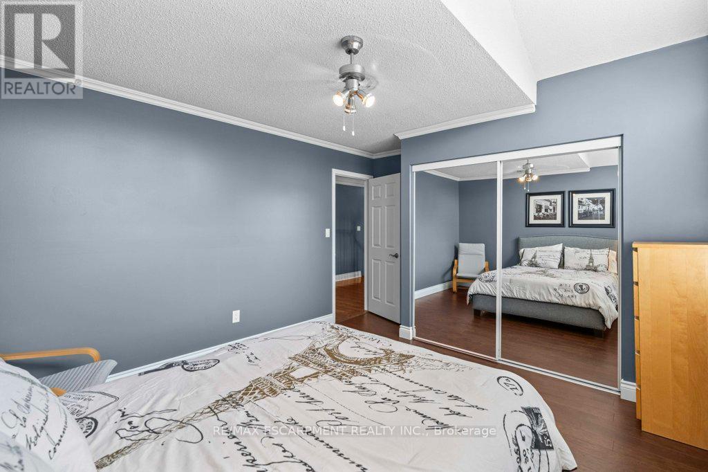 Photo 47 of 1560 Rixon Way, Milton ON