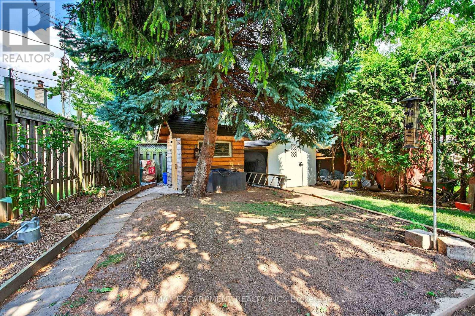 Photo 32 of 593 Braemore Road, Burlington ON