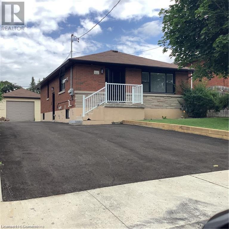 Photo 1 of 229 West 18th Street, Hamilton ON