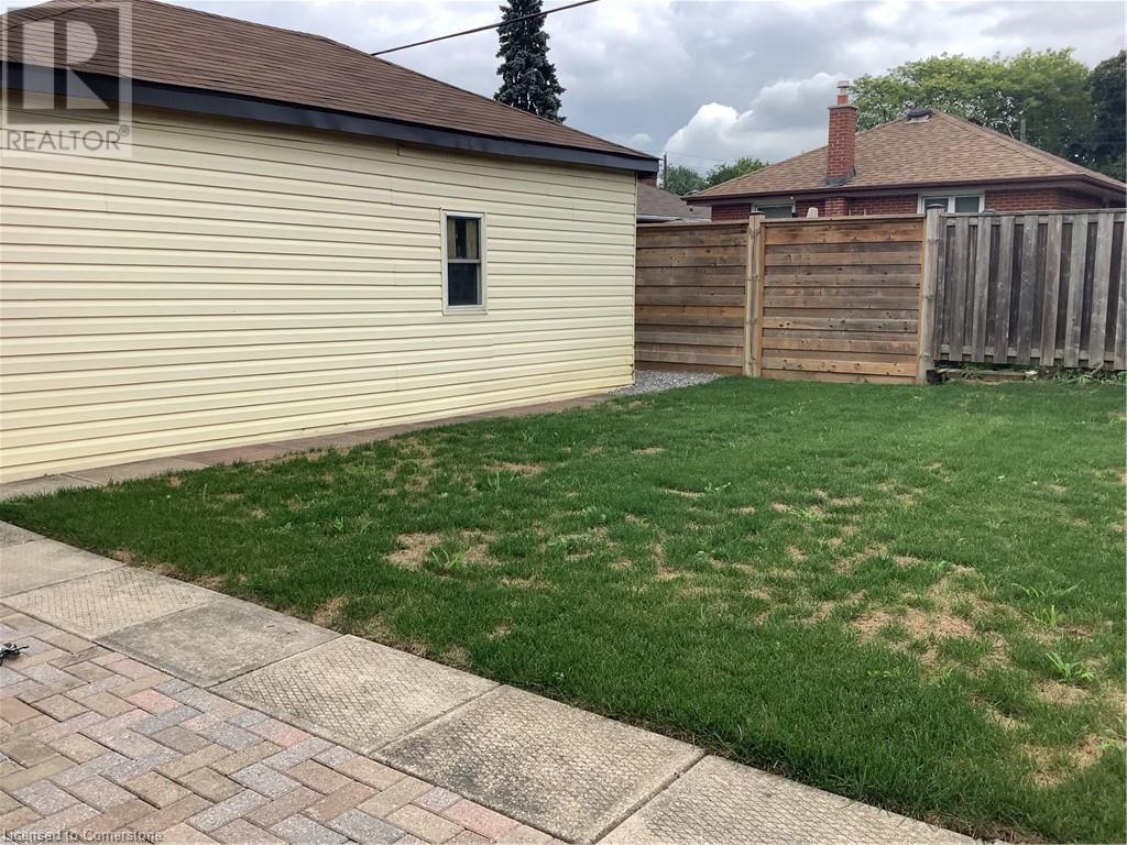 Photo 18 of 229 West 18th Street, Hamilton ON