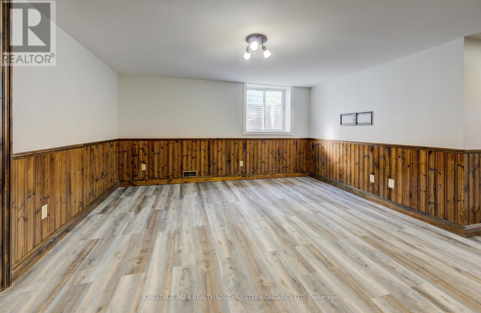 Photo 9 of B 88 Glen Lake Crescent, Kitchener ON