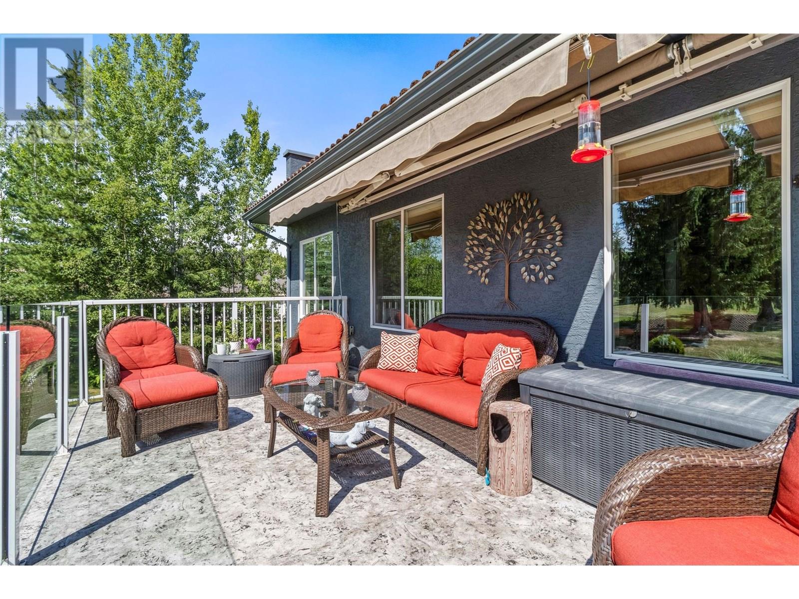 Photo 1 of 2726 Golf Course Drive, Blind Bay BC