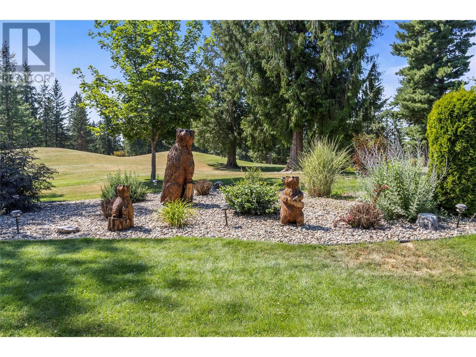 Photo 6 of 2726 Golf Course Drive, Blind Bay BC