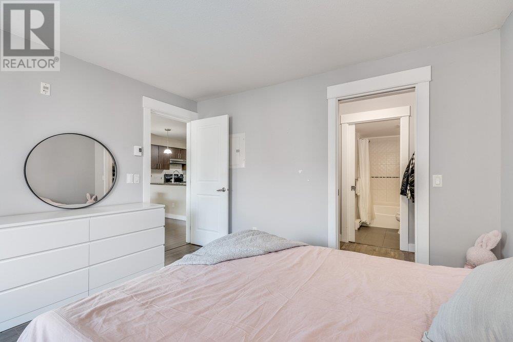 Photo 12 of 313 12075 228 Street, Maple Ridge BC