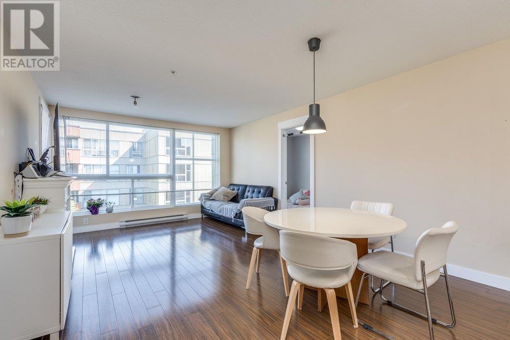 Photo 8 of 313 12075 228 Street, Maple Ridge BC