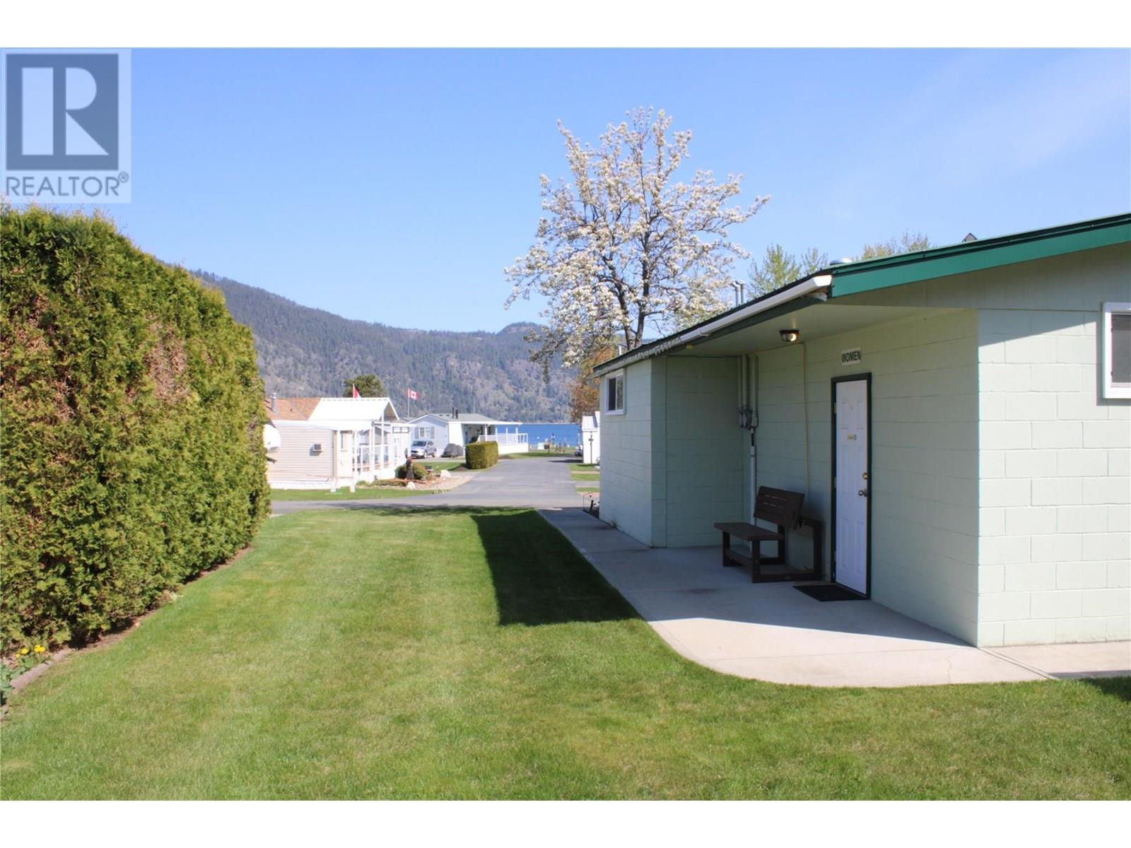 Photo 4 of 1226 2nd Avenue Unit 38, Chase BC