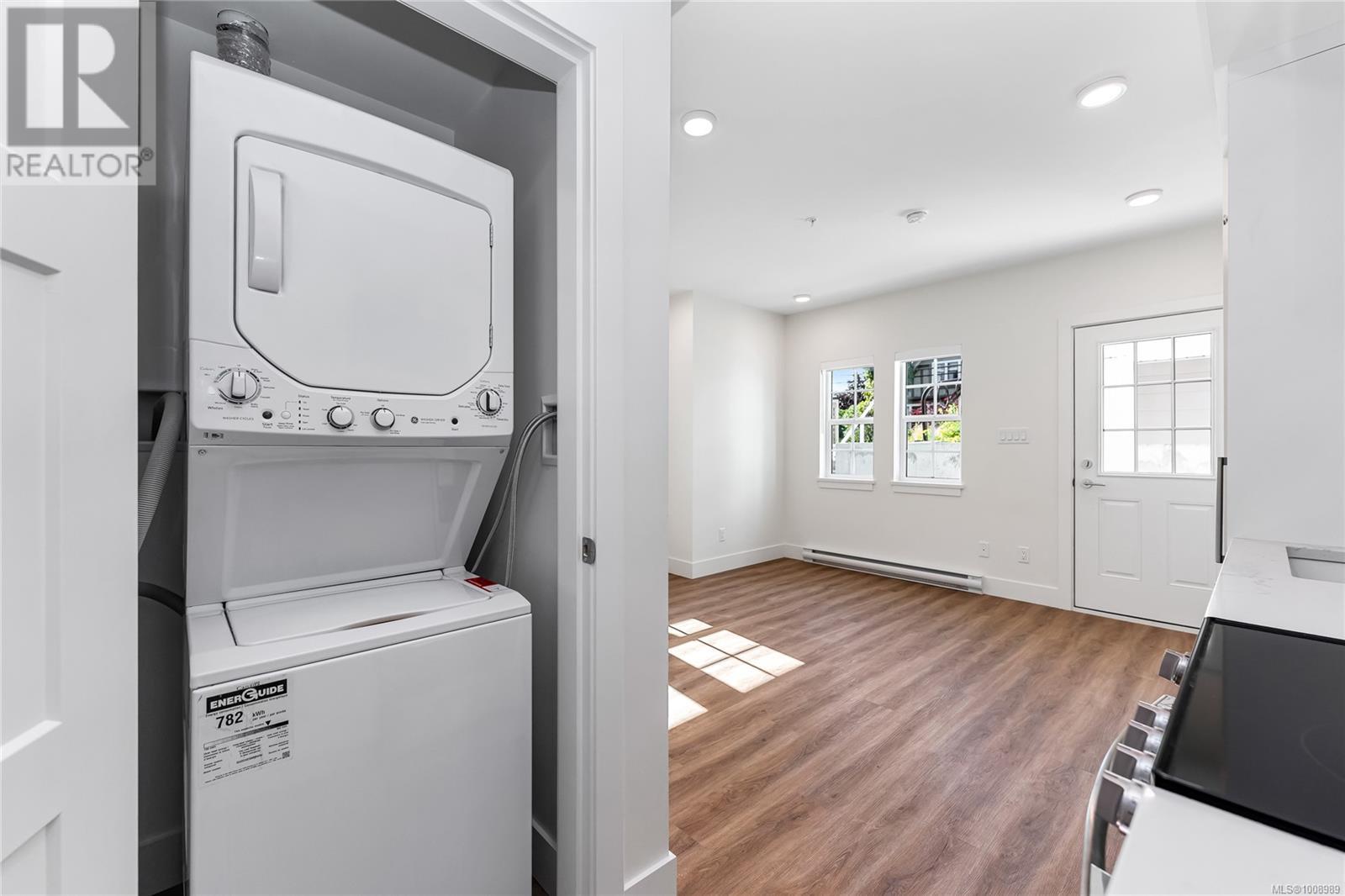 Single Family House Character for Sale in  A  Richardson St 1224 Richardson Victoria 