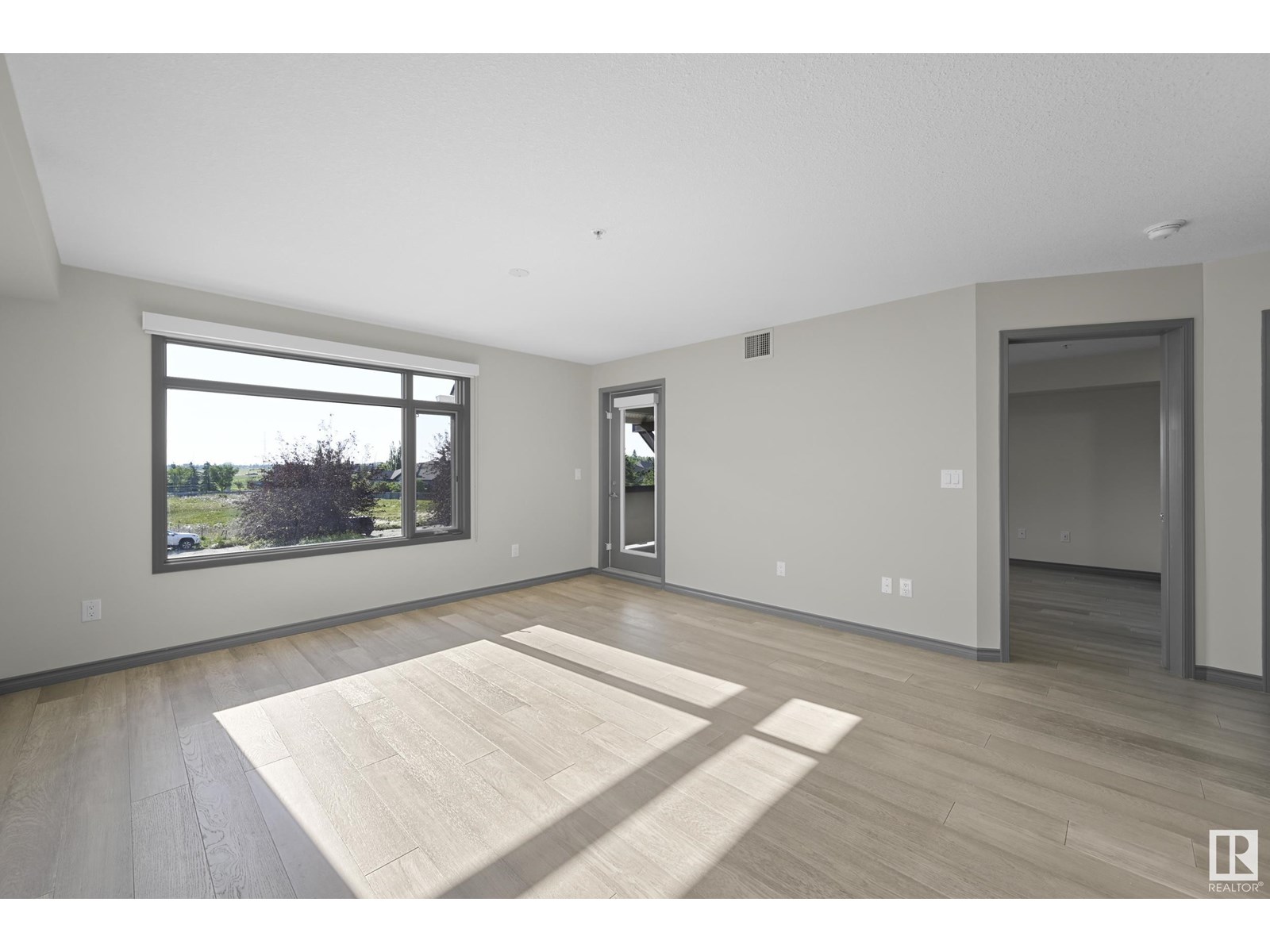 Photo 22 of 216 1589 Glastonbury Bv Nw, Edmonton AB