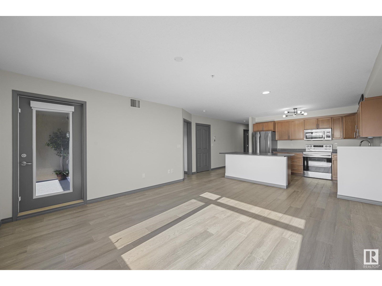 Photo 10 of 216 1589 Glastonbury Bv Nw, Edmonton AB