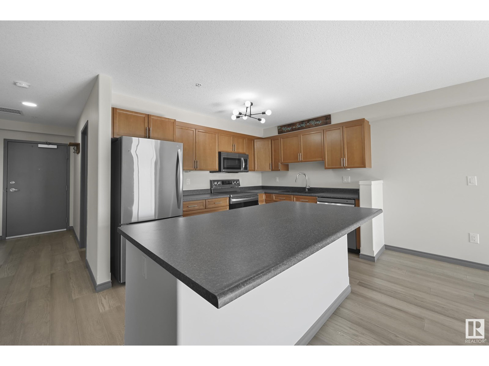 Photo 15 of 216 1589 Glastonbury Bv Nw, Edmonton AB