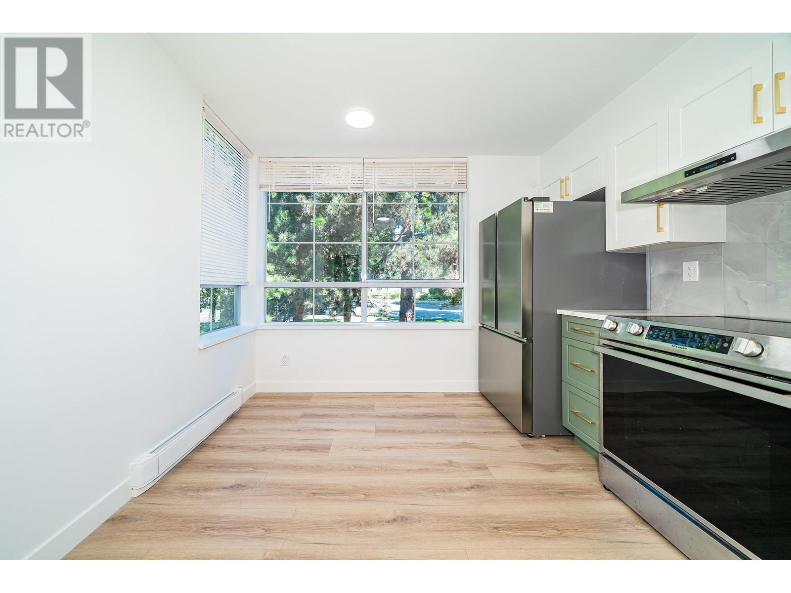 Photo 14 of 211 7117 Antrim Avenue, Burnaby BC