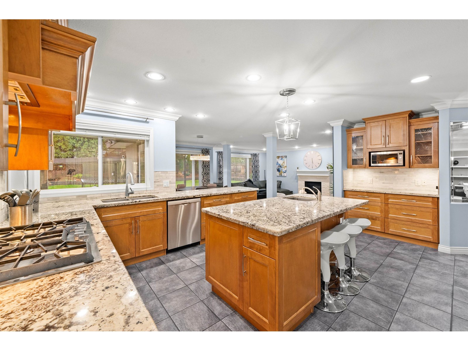Photo 11 of 9063 162 A Street, Surrey BC