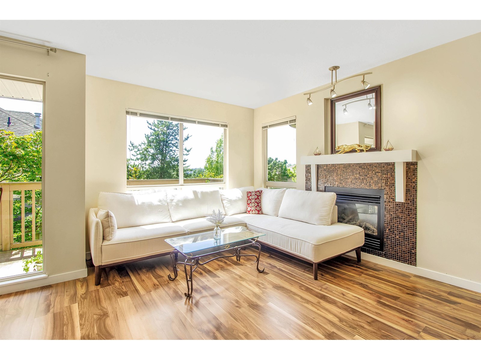 Photo 10 of 53 20350 68 Avenue, Langley BC