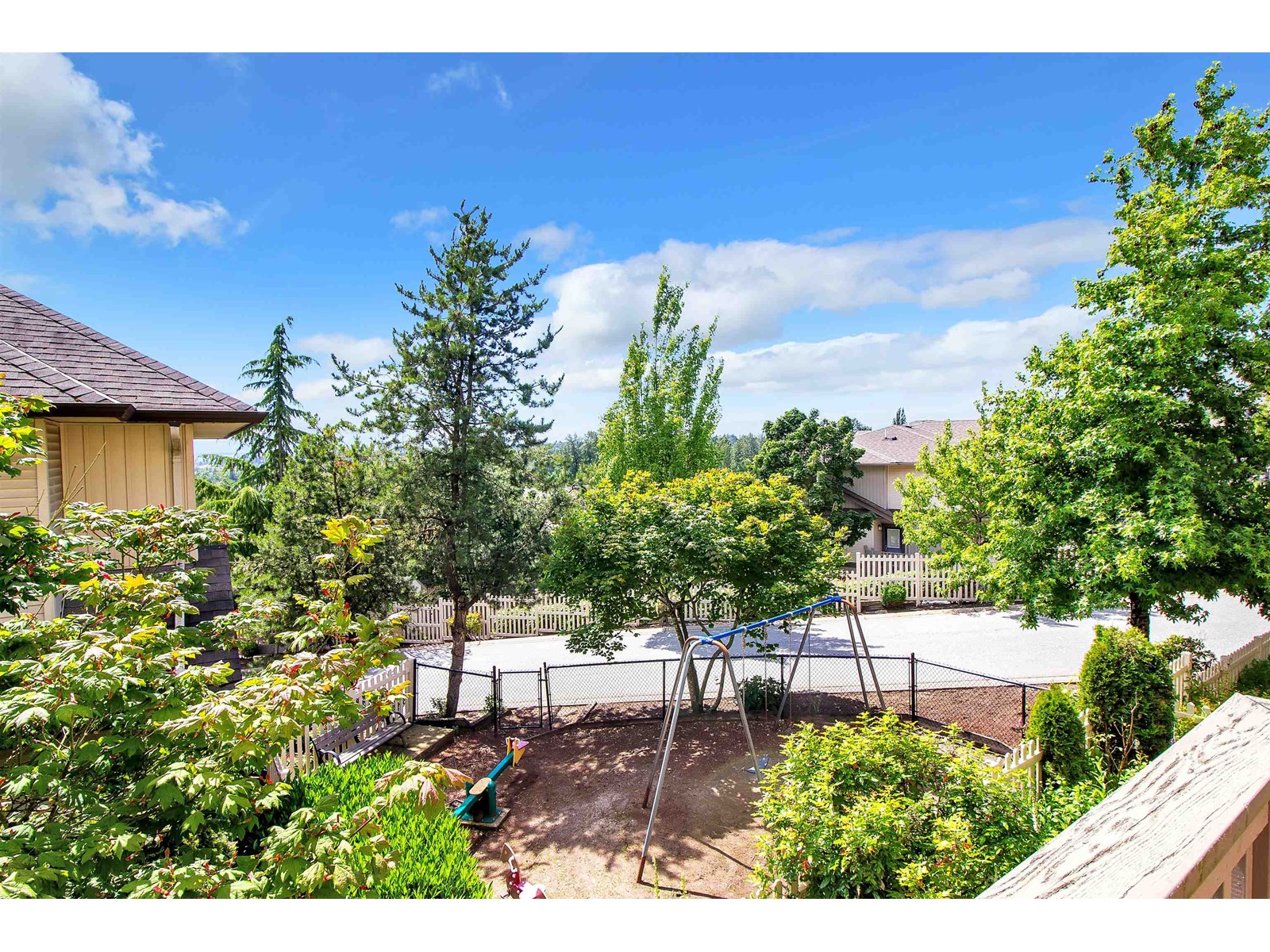 Photo 29 of 53 20350 68 Avenue, Langley BC