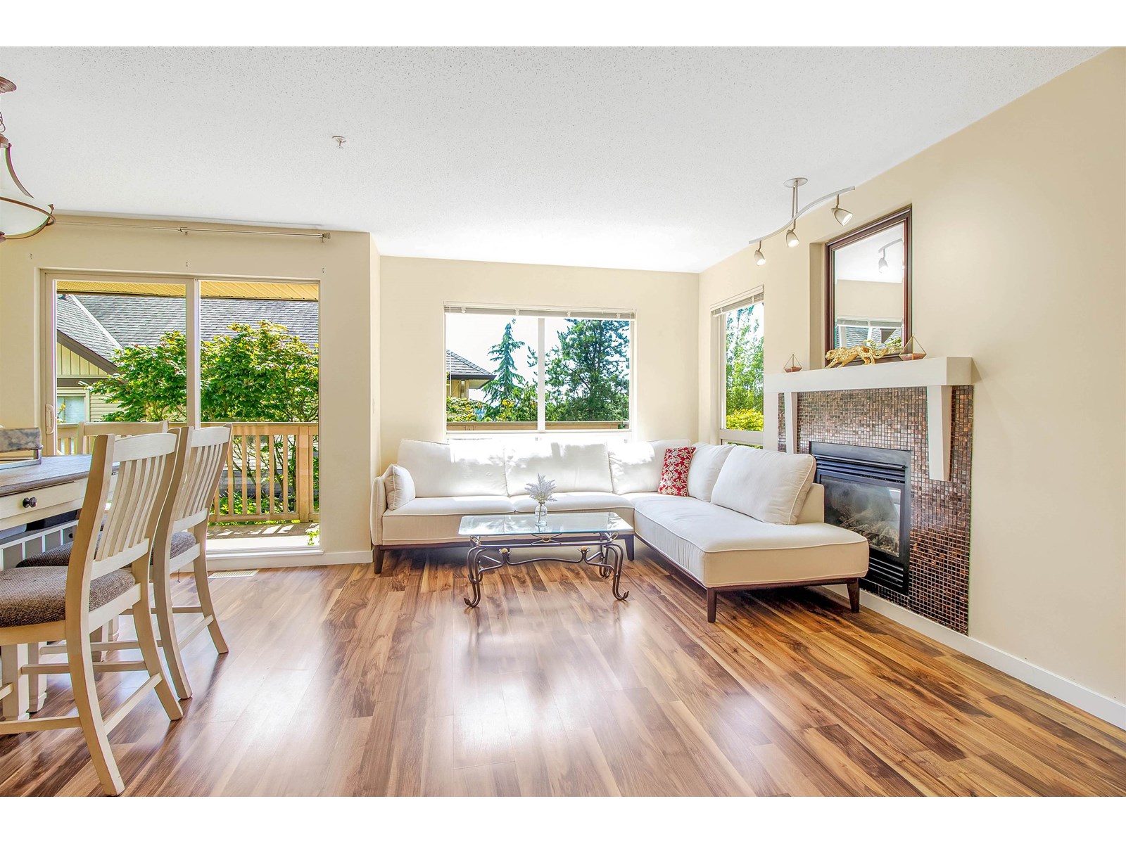 Photo 7 of 53 20350 68 Avenue, Langley BC
