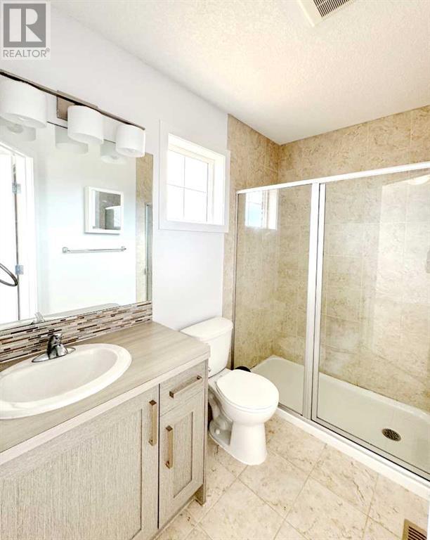 Single Family House for Sale in  Saddlelake Terrace NE Saddle Ridge Calgary 