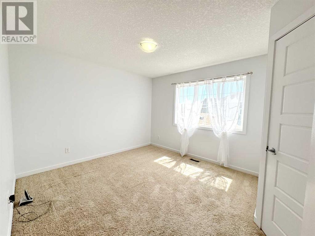 Single Family House for Sale in  Saddlelake Terrace NE Saddle Ridge Calgary 