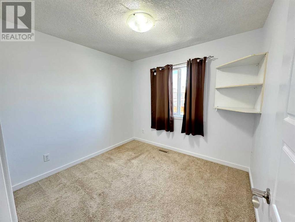 Single Family House for Sale in  Saddlelake Terrace NE Saddle Ridge Calgary 