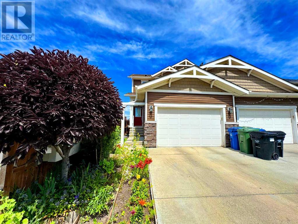 Single Family House for Sale in  Saddlelake Terrace NE Saddle Ridge Calgary 