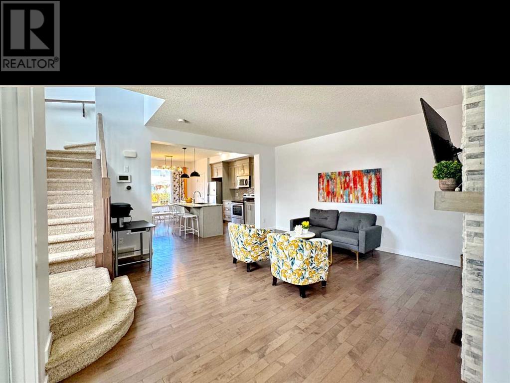 Single Family House for Sale in  Saddlelake Terrace NE Saddle Ridge Calgary 