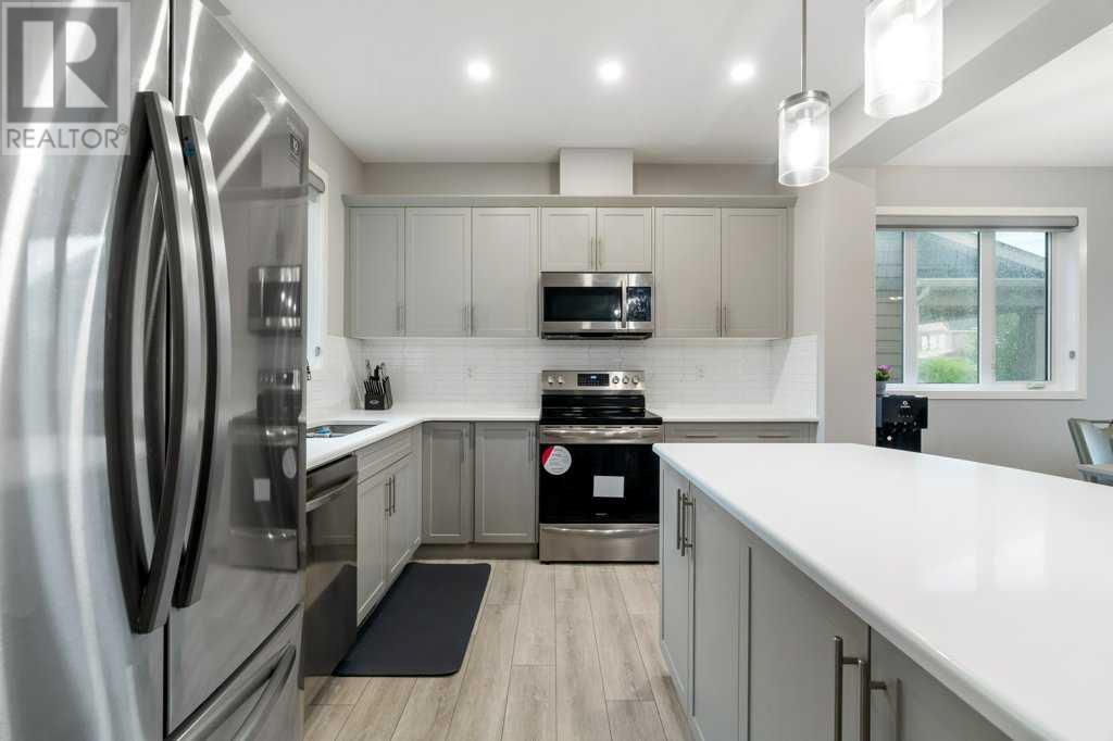 Single Family House for Sale in  Yorkville Avenue SW Yorkville Calgary 