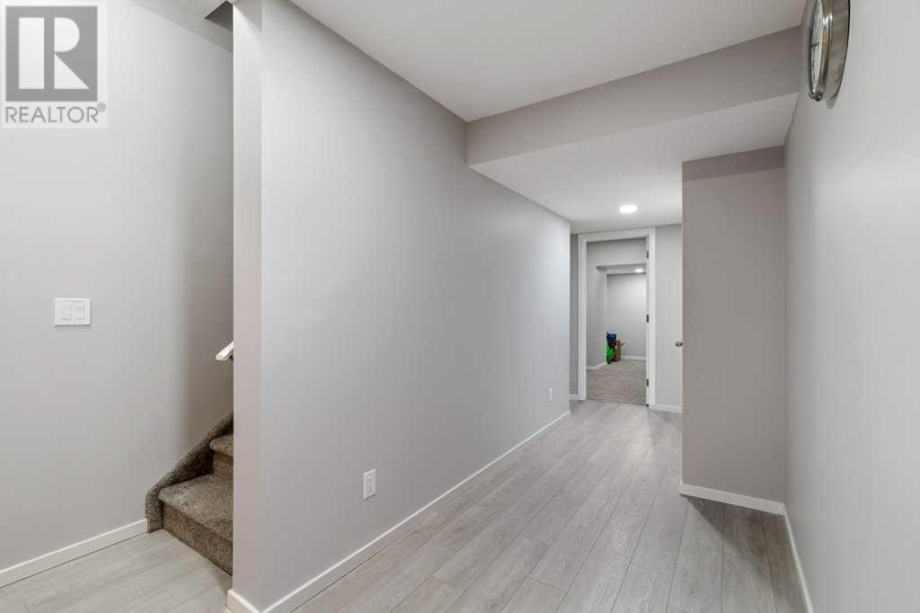 Single Family House for Sale in  Yorkville Avenue SW Yorkville Calgary 
