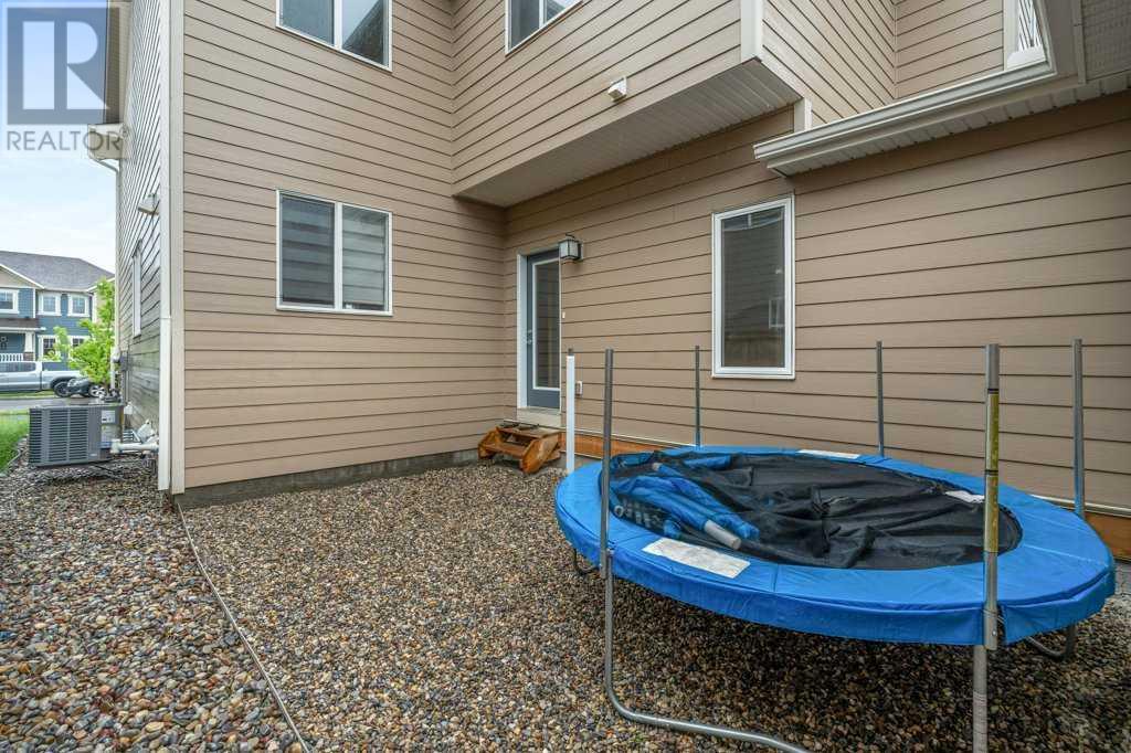 Single Family House for Sale in  Yorkville Avenue SW Yorkville Calgary 