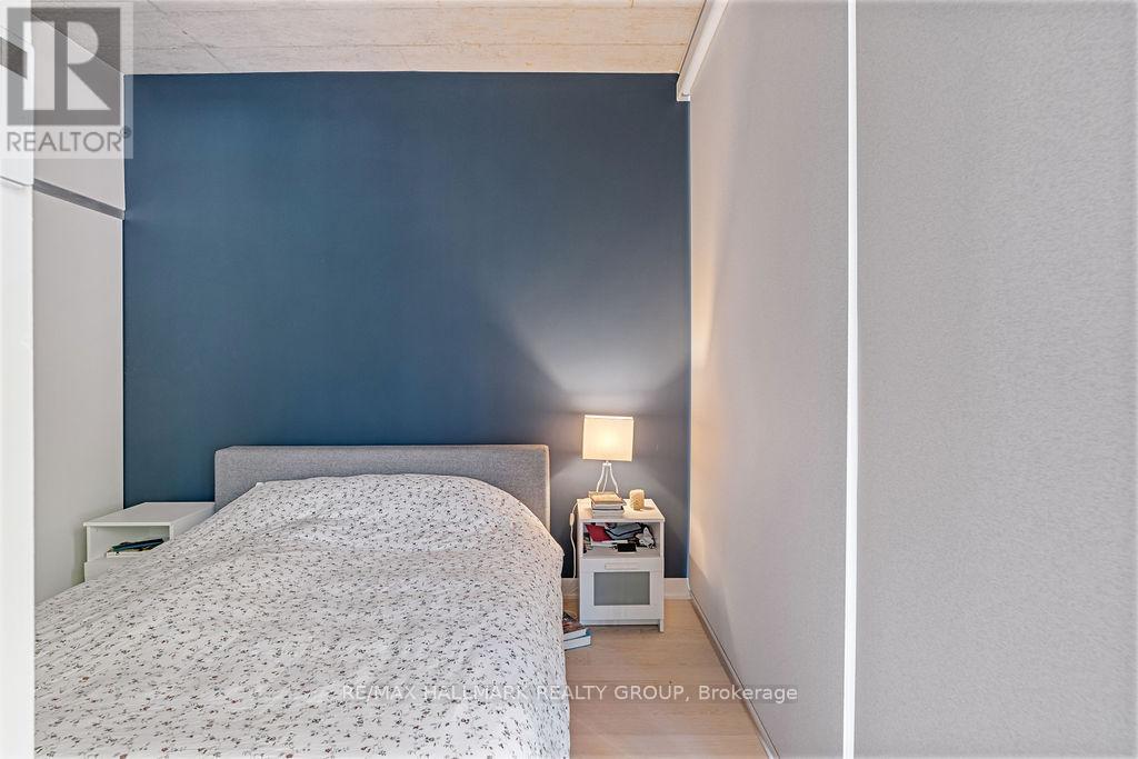 Photo 10 of 209 354 Gladstone Avenue, Ottawa ON
