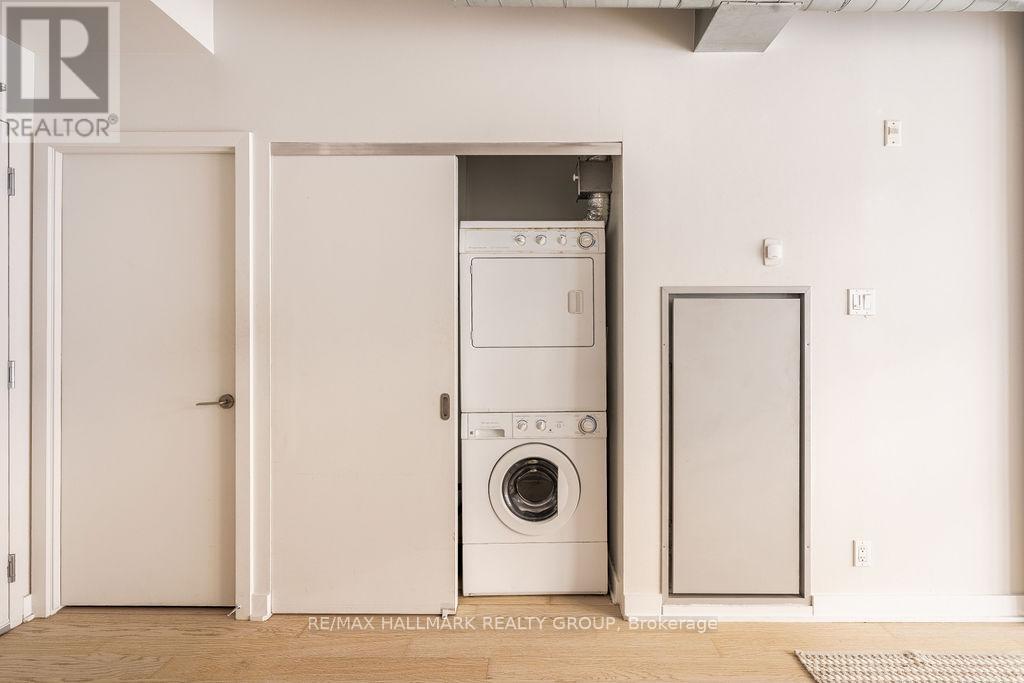 Photo 13 of 209 354 Gladstone Avenue, Ottawa ON