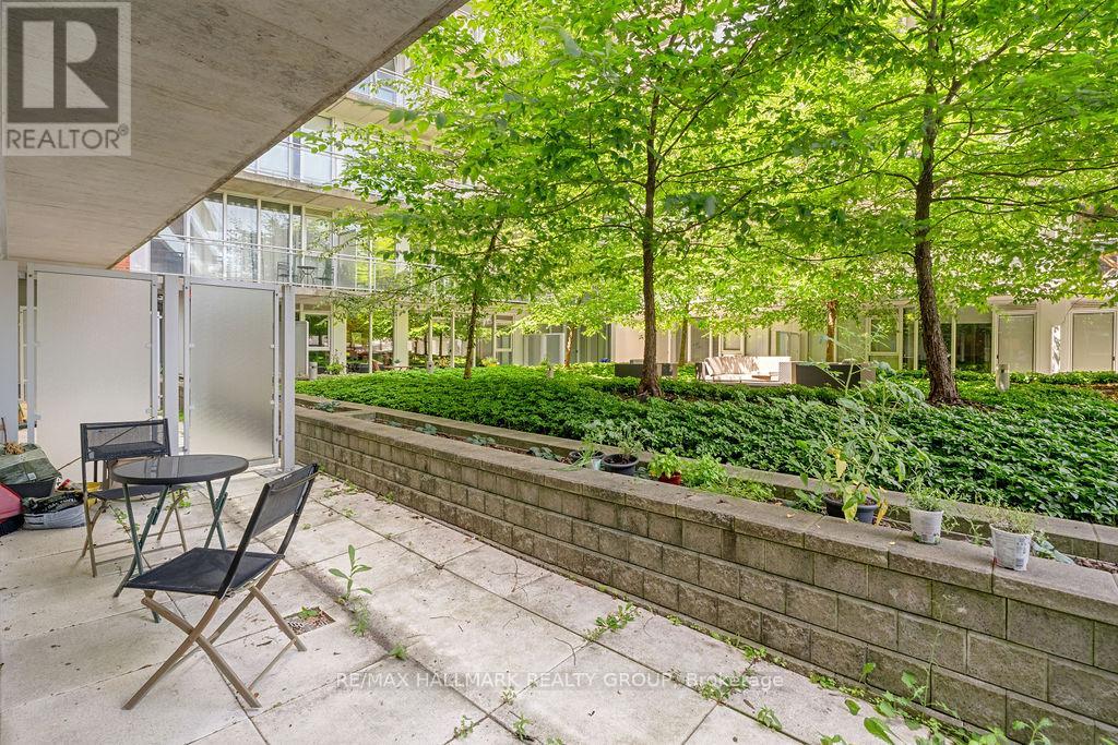 Photo 14 of 209 354 Gladstone Avenue, Ottawa ON