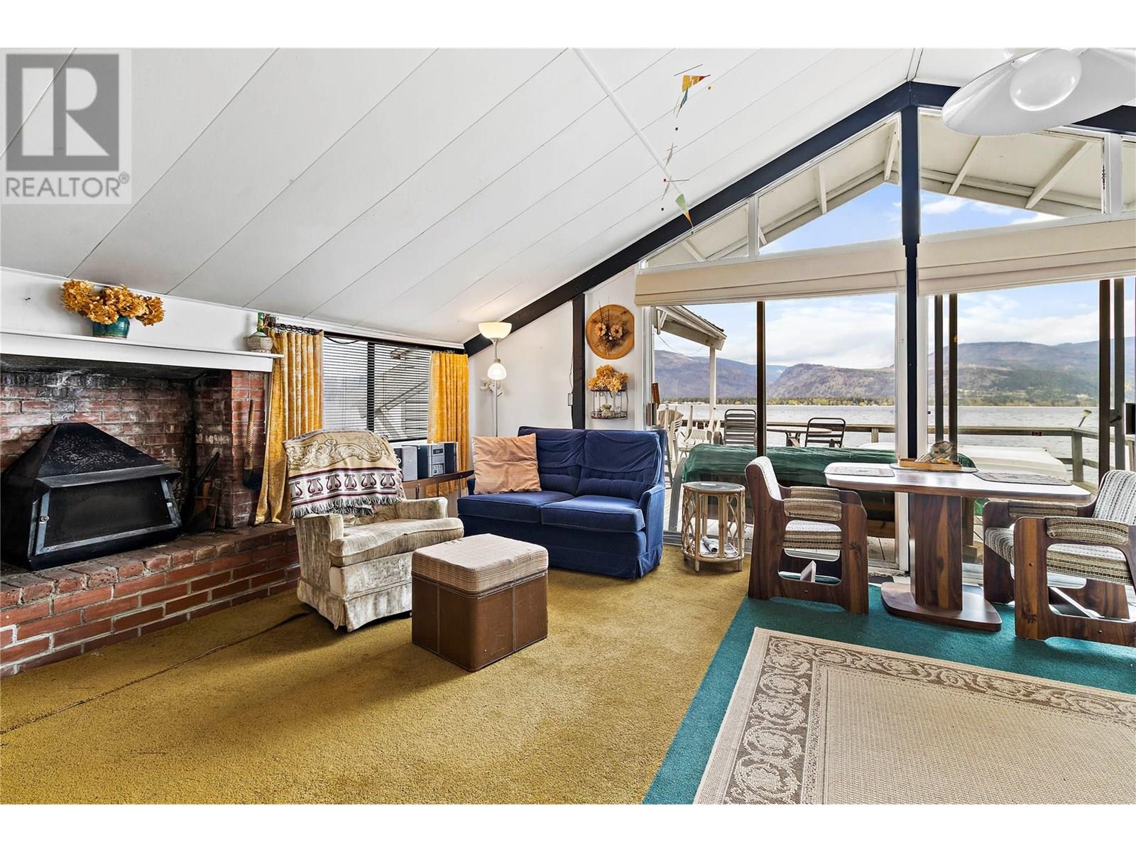 1665 Blind Bay Road, Blind Bay