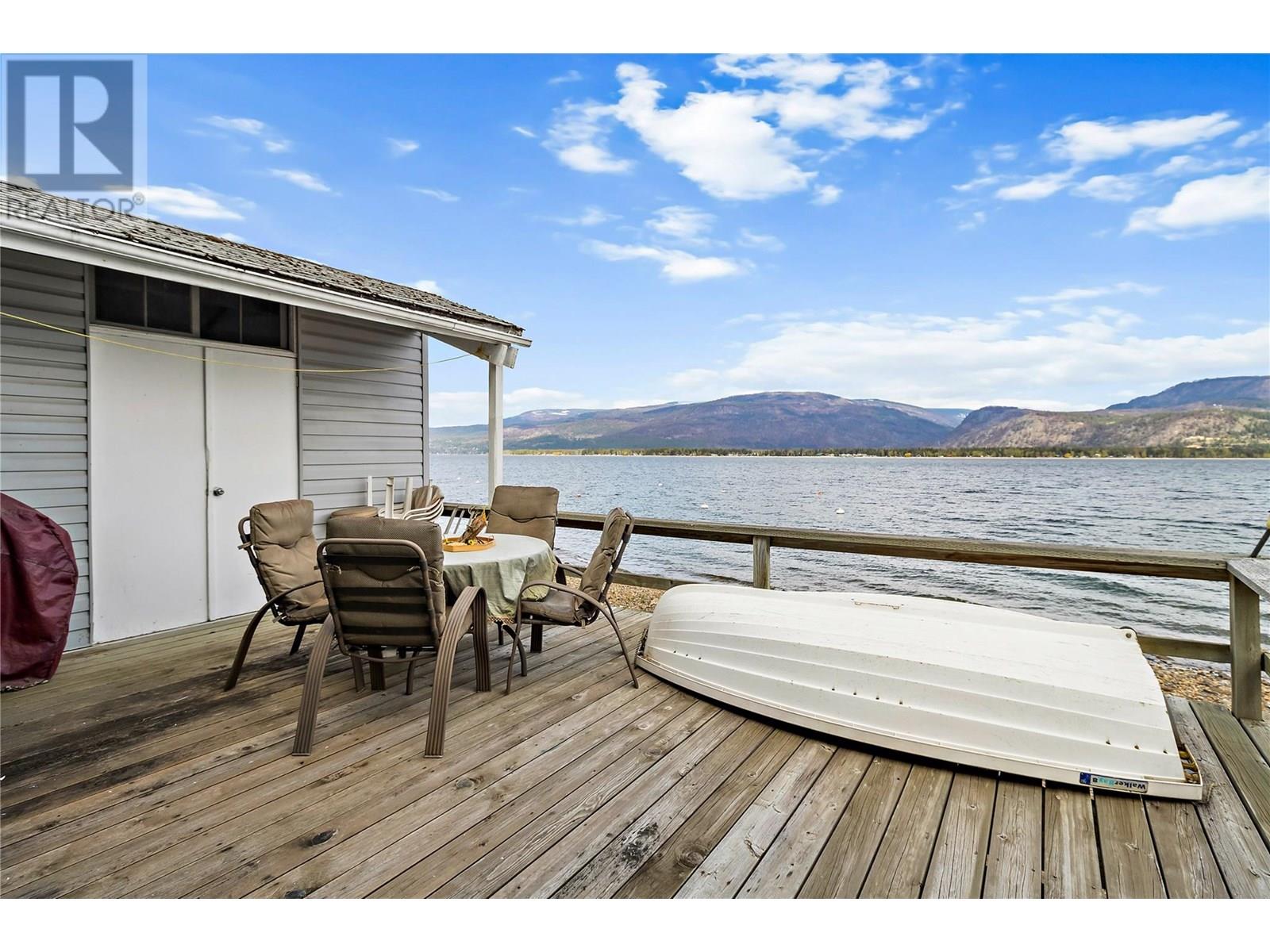 1665 Blind Bay Road, Blind Bay